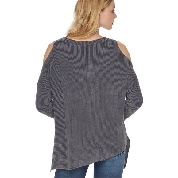 Rock & Republic Asymmetrical Cold Shoulder Sweater - Picture 3 of 8